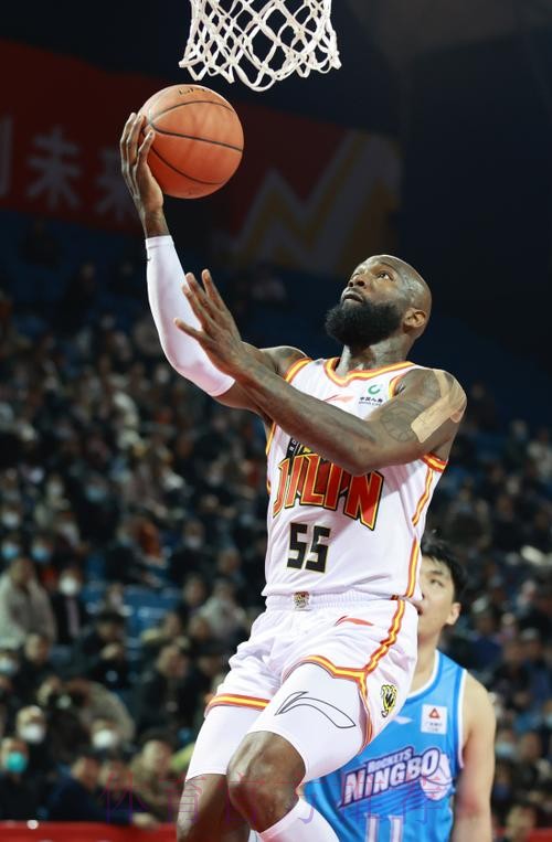 山东官宣:外援琼斯正式完成签约,将代表球队征战CBA联赛 山东官宣:外援琼斯正式完成签约,将代表球队征战CBA联赛